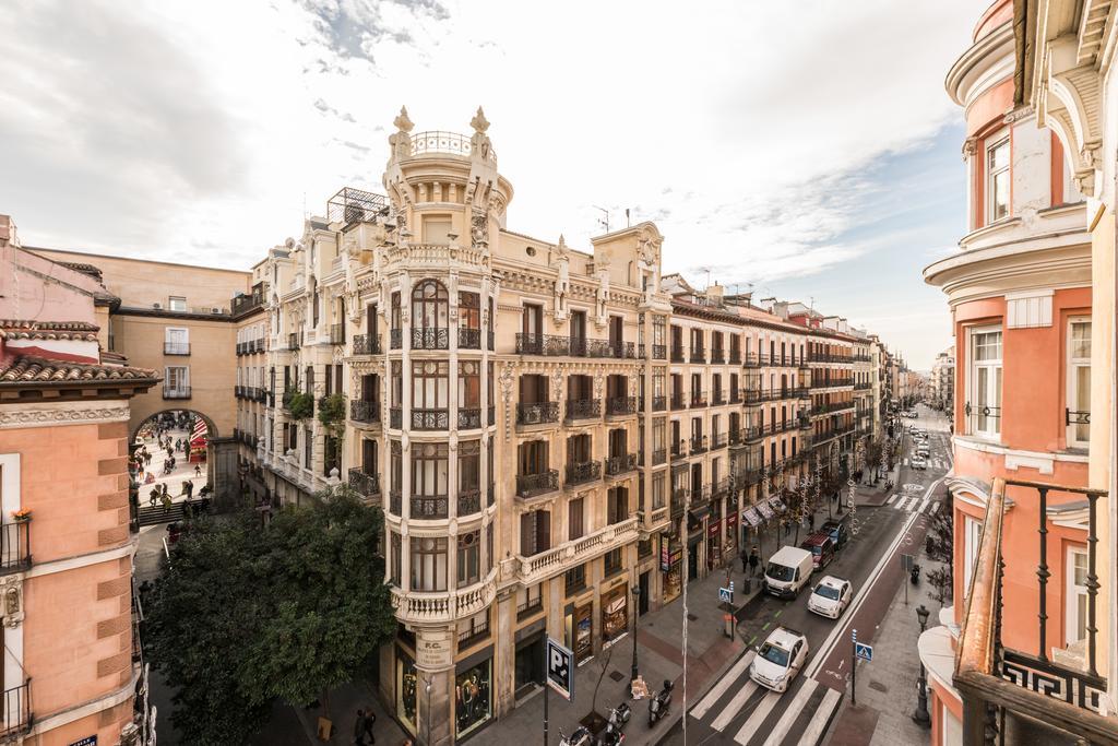 Apartamentos Madrid Centro W Экстерьер фото